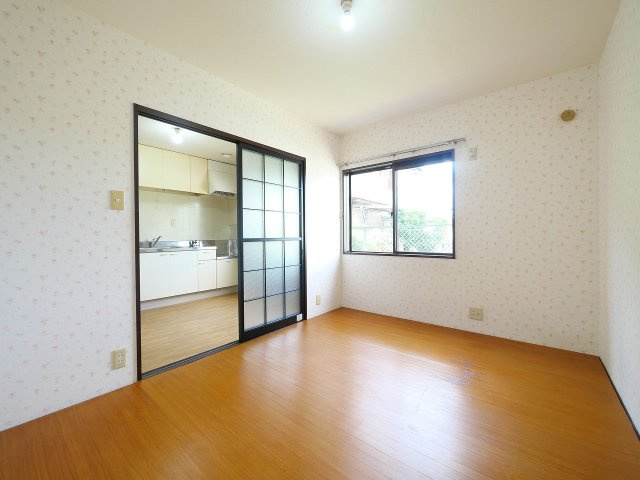 フレグランス谷口の洋室|個人の部屋や寝室として使える洋室です