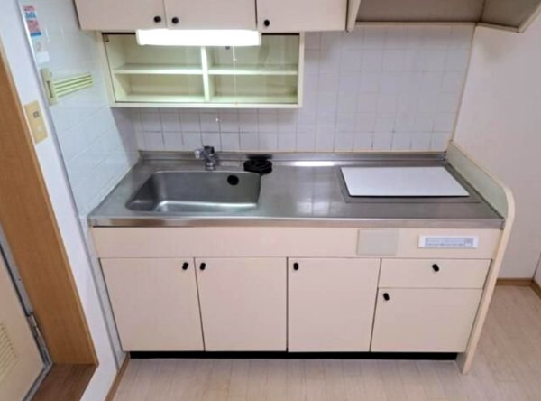 足立区青井５丁目の賃貸マンションのキッチン