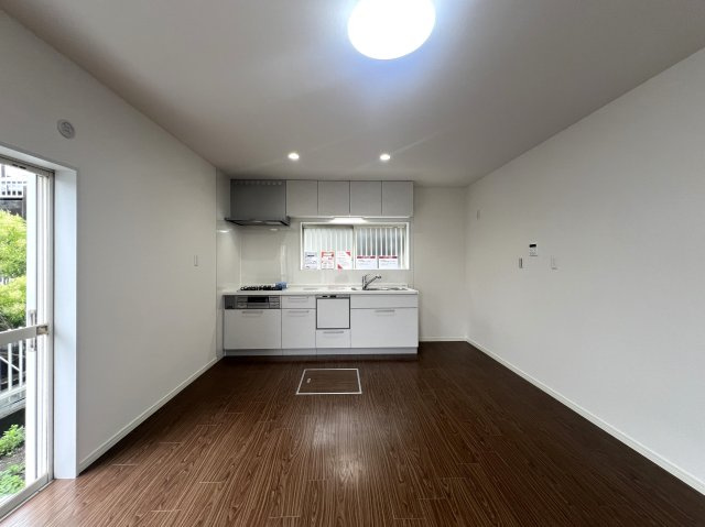 リフォーム済といっても見えない部分【白蟻点検】まで実施済み◎3LDK・視線の気にならないお庭で、さぁ何する♪な『緑区十日市場』リフォーム戸建のキッチン|キッチンです