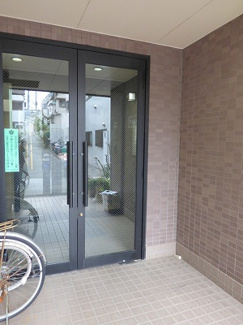 【エントランス】