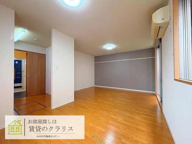 THE BRIGHT GARDEN嵐山（ザ・ブライトガーデン嵐山）の居間・リビング