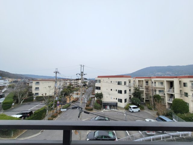 朝日プラザ東生駒Ⅱの展望