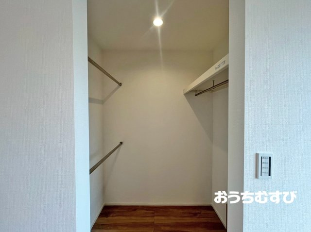 守山区西島町015⑤(全5棟)の収納