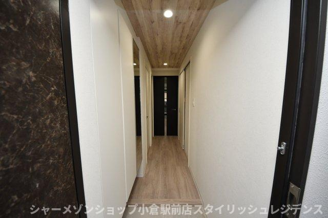 ヒルクレスト片野グランデⅠの玄関