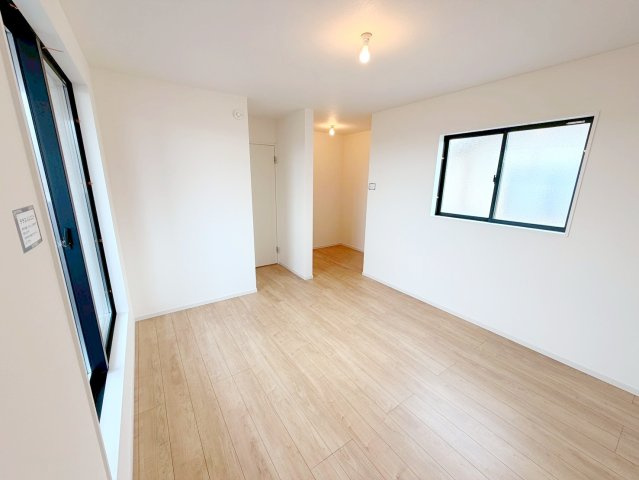 新築 戸建て　三ケ名3期の洋室
