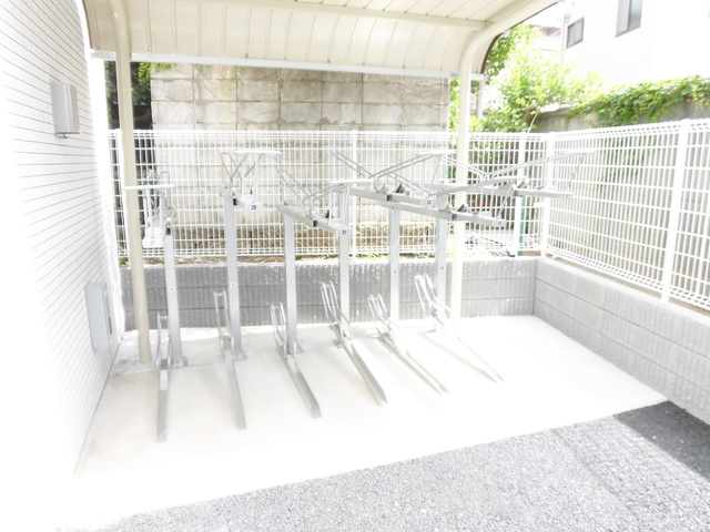 プレール・ドゥーク西巣鴨の駐車場|駐輪場です☆