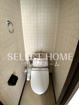 【トイレ】 | コスモハイツ八百富 | 落ち着いた色調のトイレです