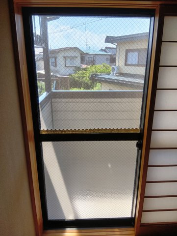 倉吉市福吉町中古戸建のその他|和室からベランダへ出られます