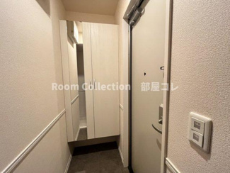 【玄関】 | Cerisier | ※同物件他部屋写真
反転の場合有