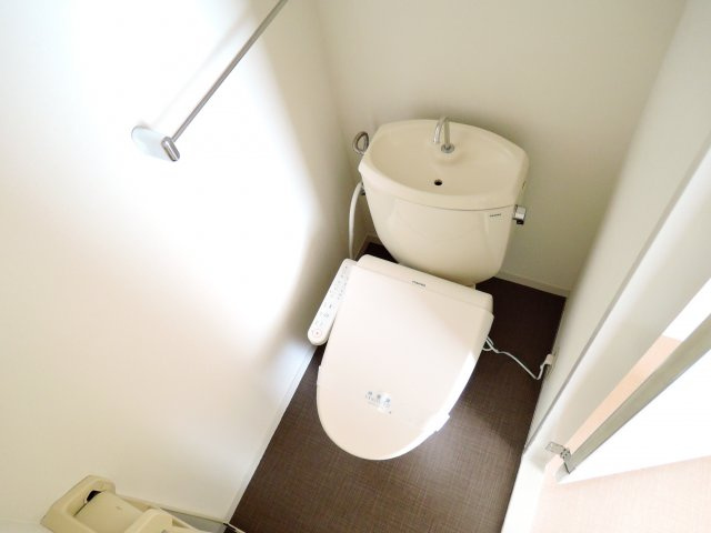 高槻市真上町６丁目のアパートのトイレ