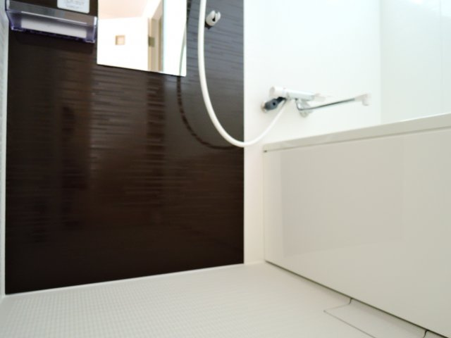 高槻市真上町６丁目のアパートの浴室