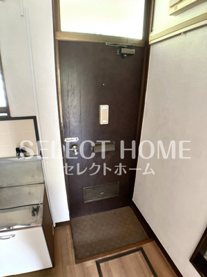 【玄関】 | コスモハイツ八百富 | ゆったりとした玄関です