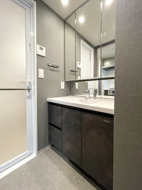 ロイヤルパークス有明の洗面所|※写真は同タイプ住戸です。