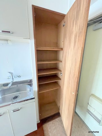 ウエストヒルズ幸紀　仲介手数料無料の収納