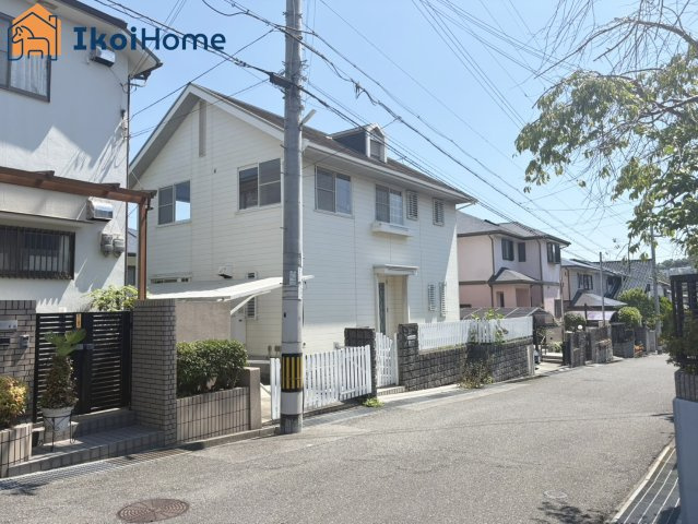神戸市西区学園東町7丁目　土地の前面道路含む現地写真|●年中無休：当日予約可●前面道路との高低さがなく、入出庫もしやすいです。