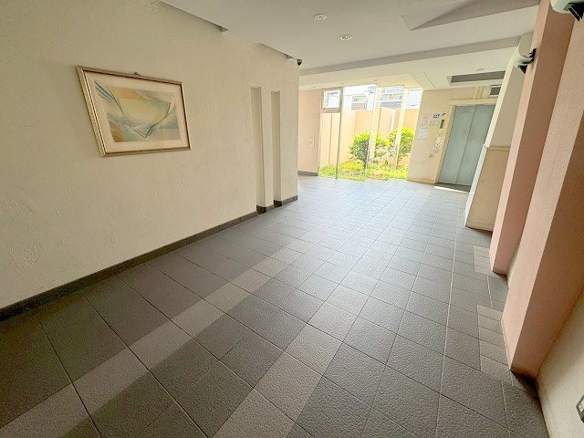 サンマンションアトレ新高のロビー