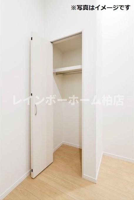 宅配ボックス★ネット無料★オートロック★の収納|収納スペース豊富です
※写真はイメージになりますので、現況が優先になります。