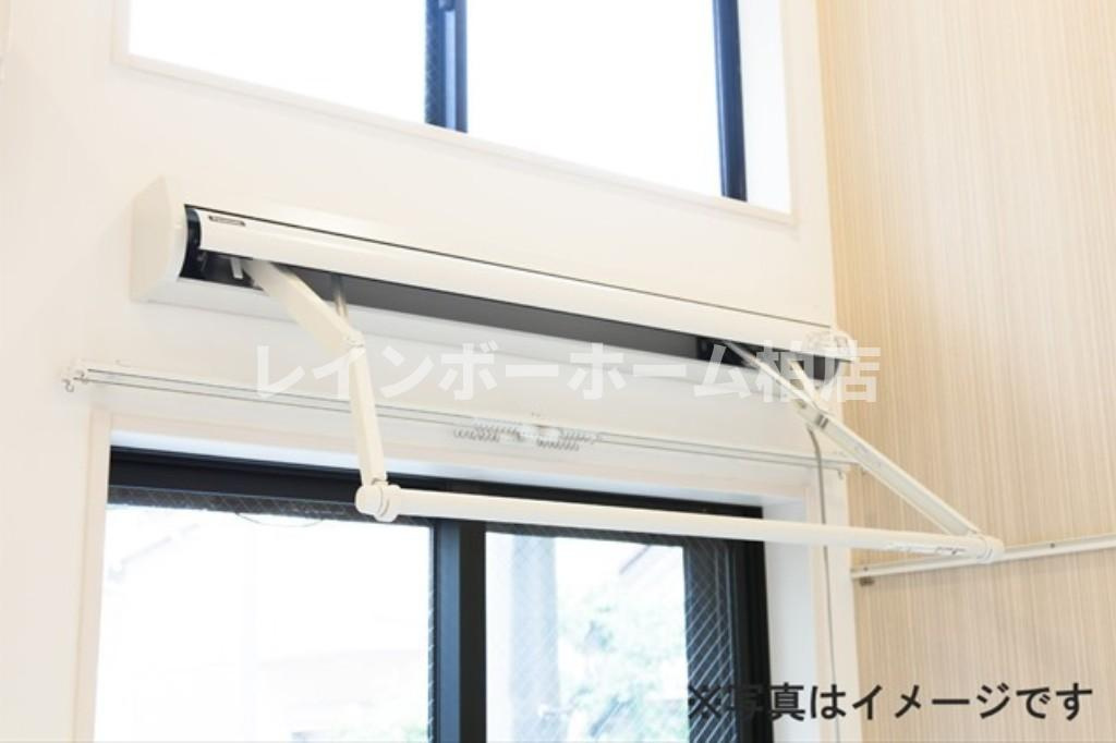 宅配ボックス★ネット無料★オートロック★の設備|室内物干しです
※写真はイメージになりますので、現況が優先になります。