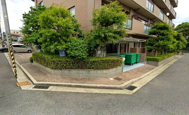 ベルーフ西宮山手のその他共用部分|1階一部店舗になっています