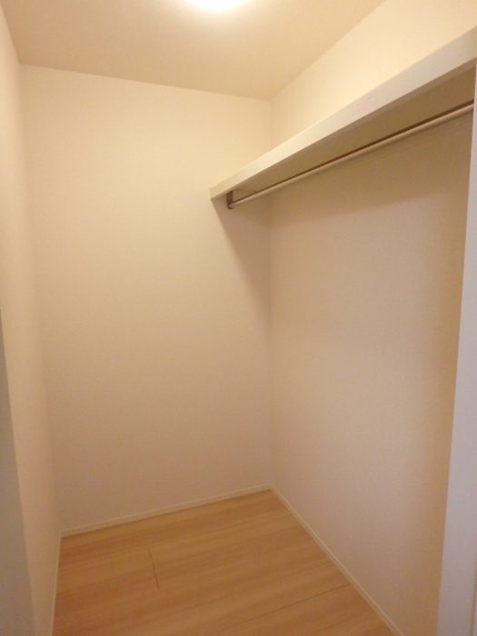 エンソワ　Ⅲ番館の収納