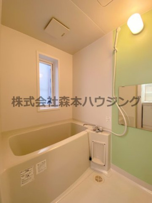 【浴室】 | 　寝屋川市本町14テラスハウス | ゆったり過ごせるお風呂です