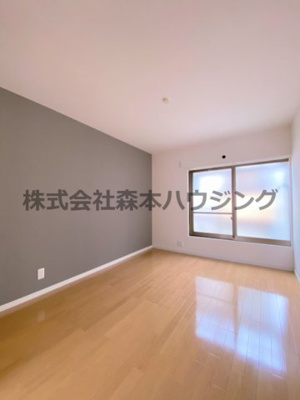 【洋室】 | 　寝屋川市本町14テラスハウス | おしゃれな洋室です