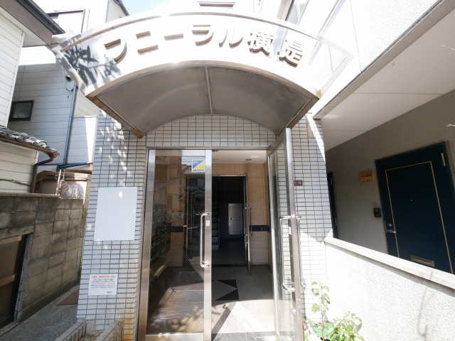 フローラル横堤のエントランス