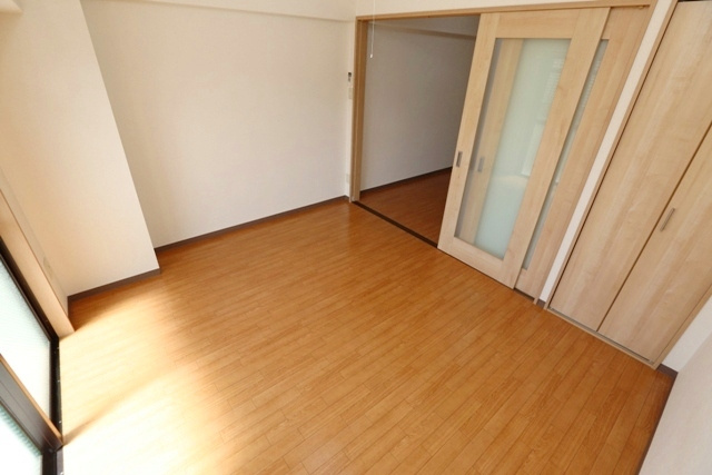 【寝室】 | 第12関根マンション