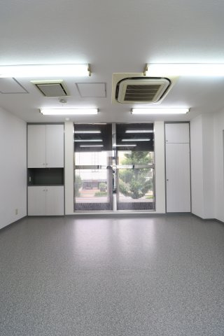 シェモアビルの内装