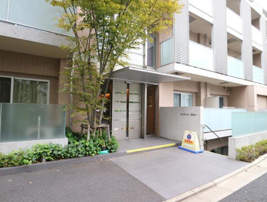 RESIDENCE高輪台のエントランス