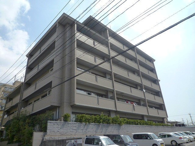 グランドパレスピエーリ安部山公園（B-12）の外観