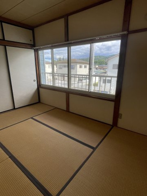 【和室】 | 宮ハイツ | 畳の上でゆっくりとくつろげる和室です