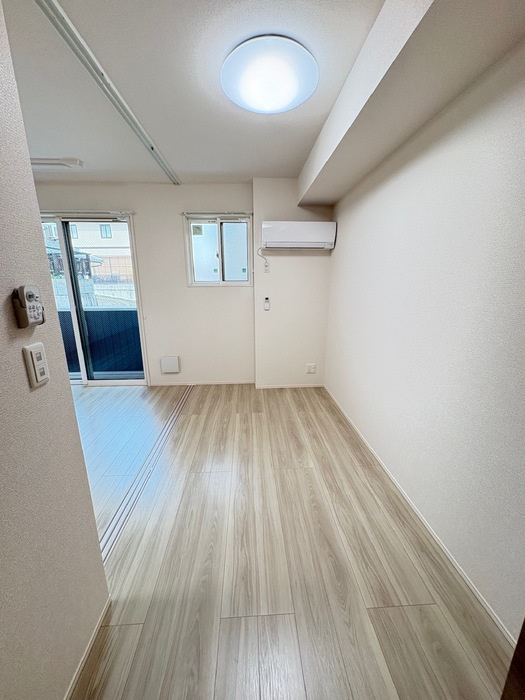 D-residence南蔵王町1丁目Eの洋室