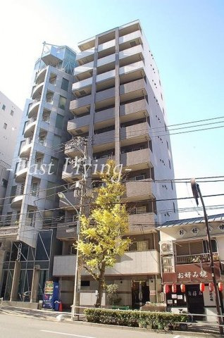 新宿区天神町の賃貸マンションのエントランス