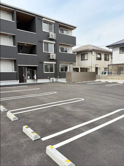 D-residence南蔵王町1丁目Eの駐車場