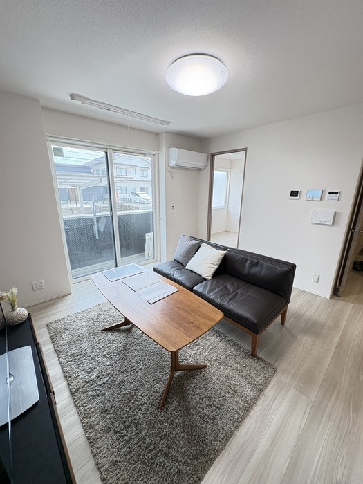 D-residence南蔵王町1丁目Eの居間・リビング