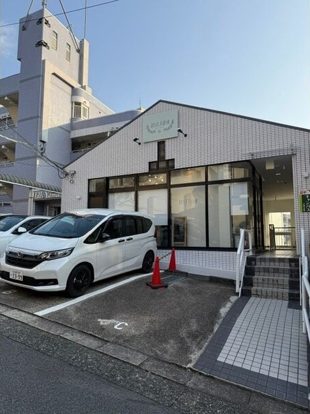 シーマンビル山手の外観
