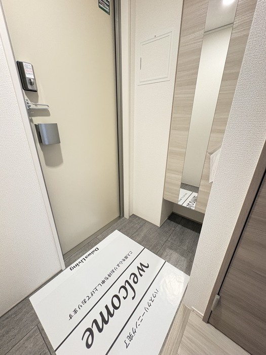 D-residence南蔵王町1丁目Eの玄関