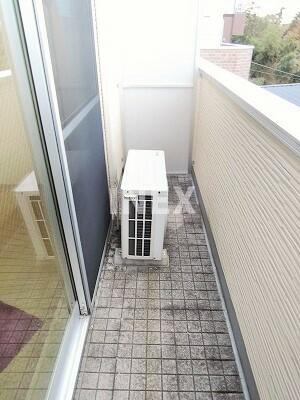 横浜市南区南太田４丁目のアパートのバルコニー