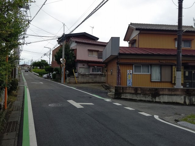 高崎市倉賀野町　売地の前面道路含む現地写真
