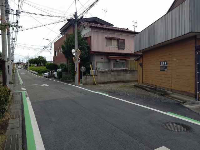 高崎市倉賀野町　売地の前面道路含む現地写真