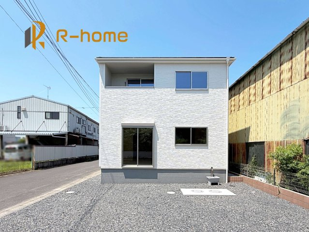 第1下妻市下妻丁　新築戸建て　2号棟の外観|建物完成いたしました！ご予約で『平日』や『夕方』などでもご見学可能です！