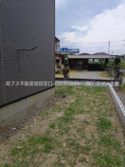南アルプス市江原の新築一戸建の庭