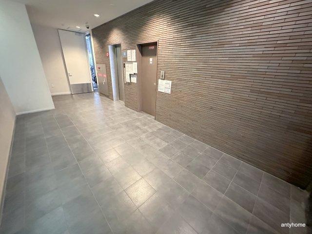 アーバンスタイル心斎橋　仲介手数料無料のロビー