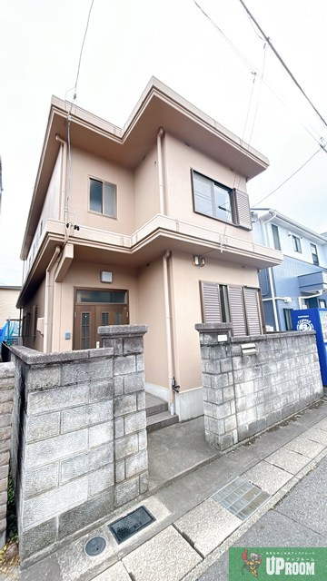小牧原新田貸家の外観