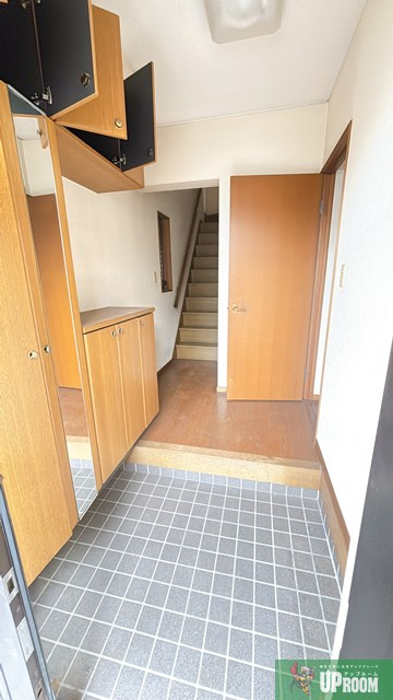 小牧原新田貸家の玄関