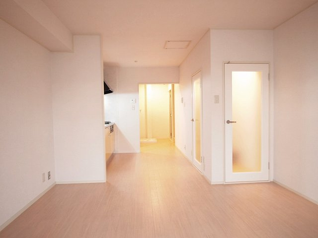 渋川町店舗付住宅の居間・リビング
