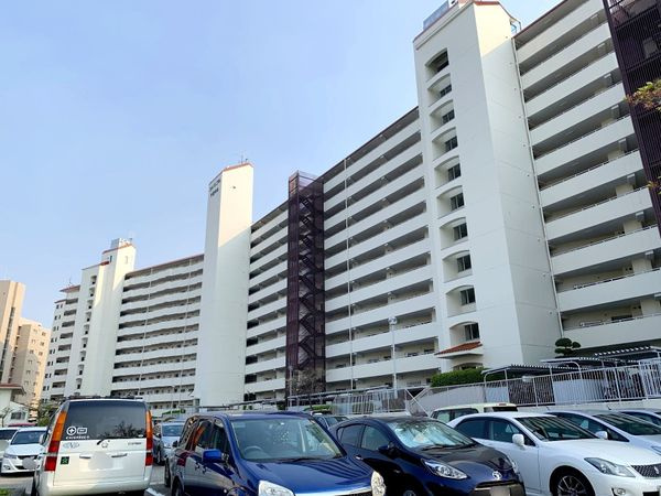 コンドミニアム千里中央の外観