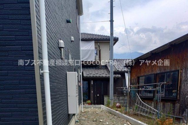 南アルプス市江原の新築一戸建の庭