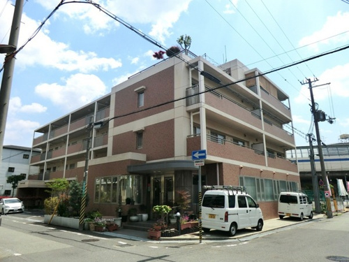 オートロック付で安心です♪